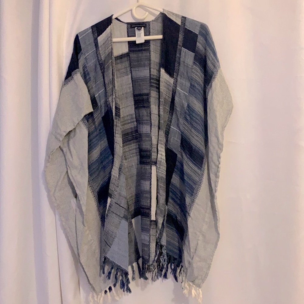 Brand new without tags American Eagle plaid shall